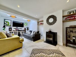 Photo 16- click for photo gallery